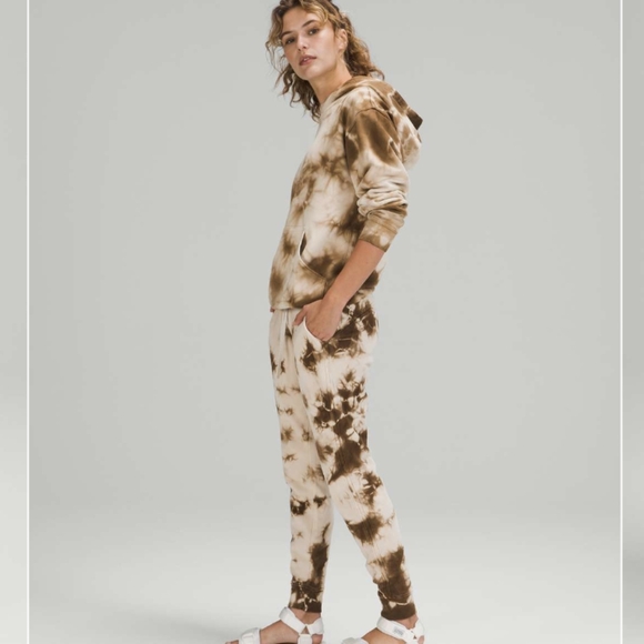 NWT Lululemon Warm Down Jogger *Earth Dye Earth Dye Sand - Picture 2 of 12